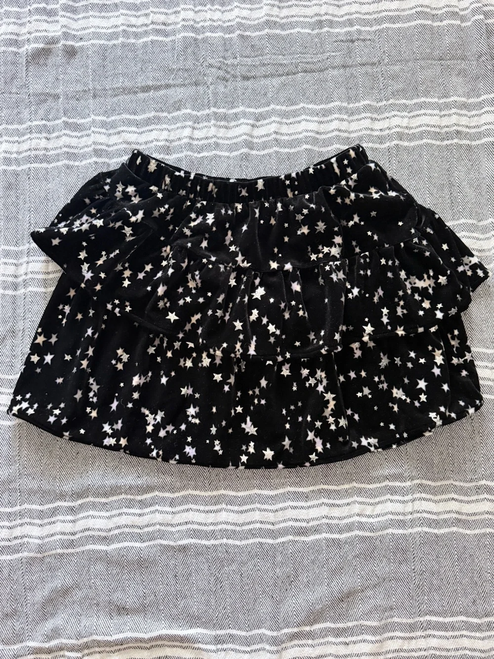 Old Navy Black Velvet Star-Print Ruffle Skirt